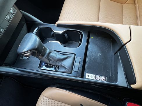 Certified 2023 Lexus ES 350 w/ Premium Package image 29