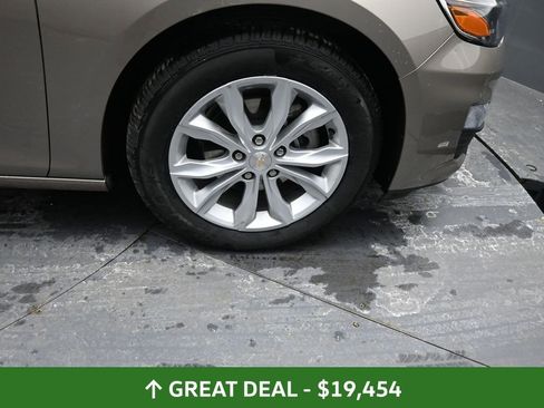 Used 2025 Chevrolet Malibu LT image 20