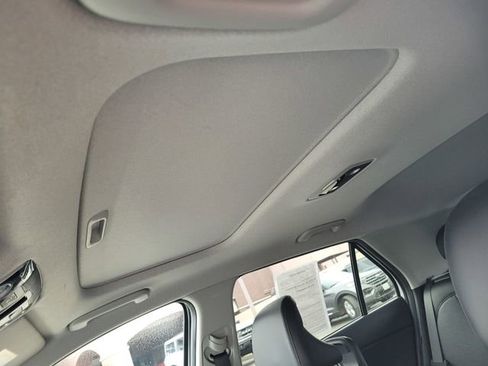 Used 2023 Kia Niro SX image 20