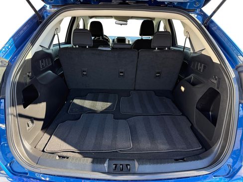 Used 2024 Ford Edge SE w/ Black Appearance Package image 17
