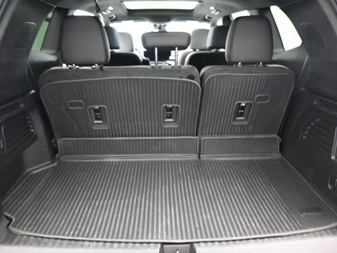 Used 2025 Buick Enclave Avenir w/ Super Cruise Package AWD/4WD image 24