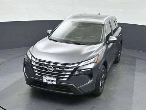 Used 2024 Nissan Rogue SV w/ SV Premium Package FWD image 42