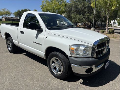 Used 2007 Dodge Ram 1500 Truck ST w/ V6 Value Group RWD image 1