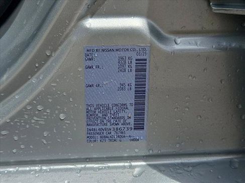 Used 2025 Nissan Altima 2.5 SV FWD image 22
