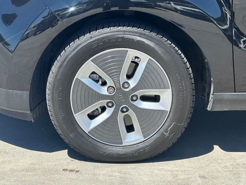 Used 2019 Kia Soul EV + FWD image 35