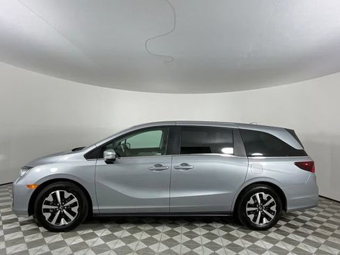 Used 2025 Honda Odyssey EX-L image 7