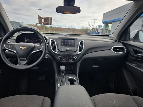 Used 2024 Chevrolet Equinox LT image 12
