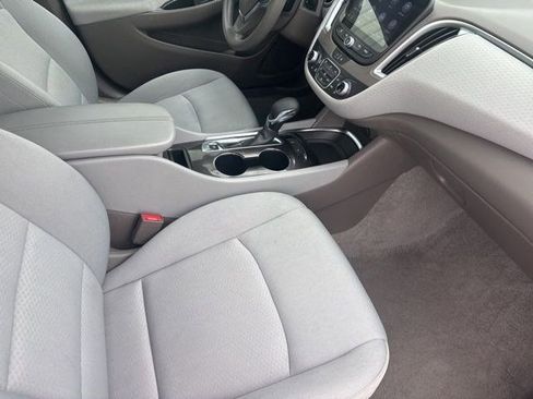 Used 2024 Chevrolet Malibu LT FWD image 39