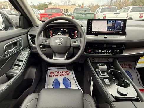 New 2026 Nissan Rogue Platinum w/ Platinum Premium Package image 22
