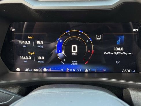 Used 2024 Chevrolet Colorado Trail Boss w/ Technology Package AWD/4WD image 17