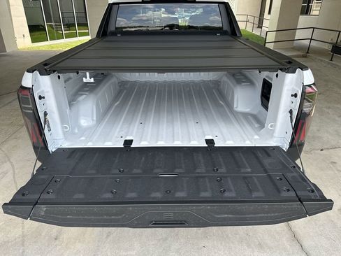 New 2026 GMC Sierra EV Elevation w/ LPO, Elevation Dark Package image 30