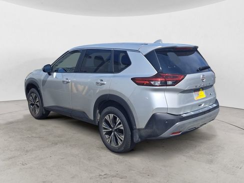 Used 2023 Nissan Rogue SV AWD/4WD image 6