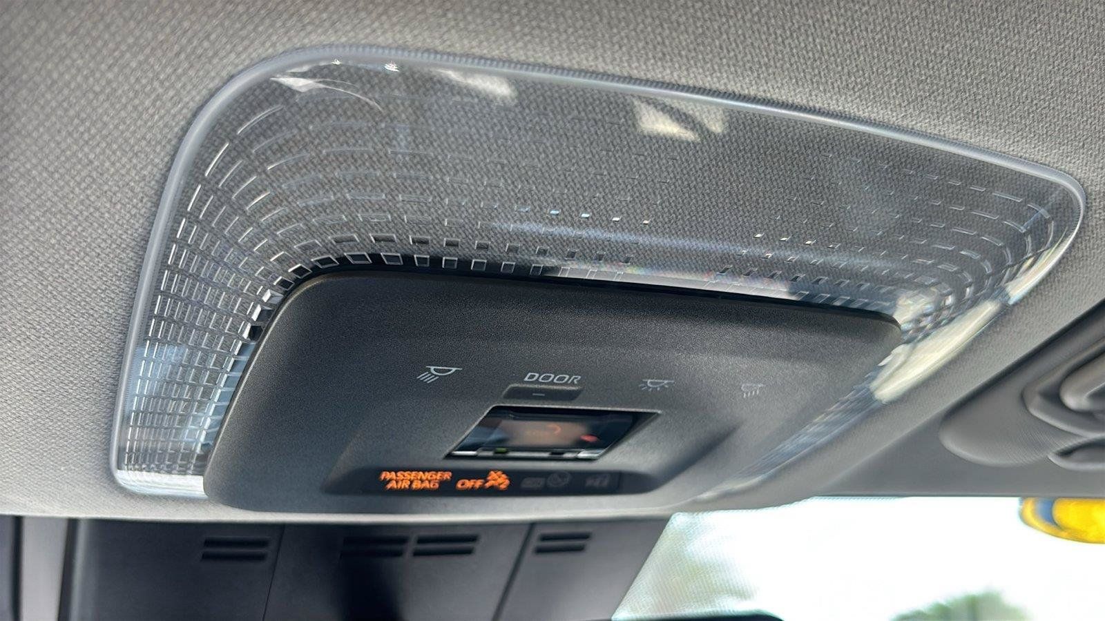 Used 2023 Toyota Prius XLE FWD image 36
