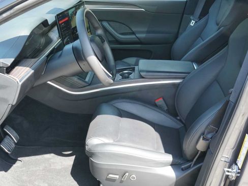 Used 2024 Tesla Model X AWD/4WD image 19