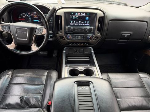Used 2017 GMC Sierra 3500 Denali image 10