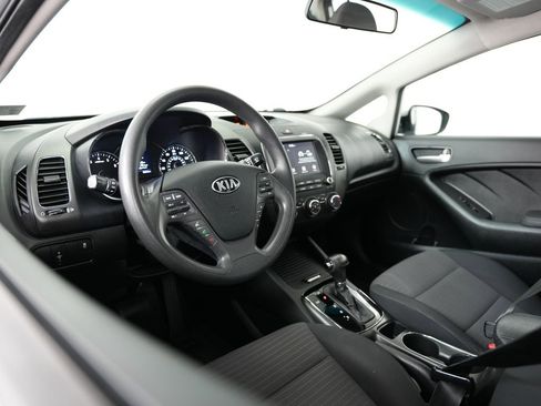 Used 2018 Kia Forte LX w/ LX Popular Package image 6