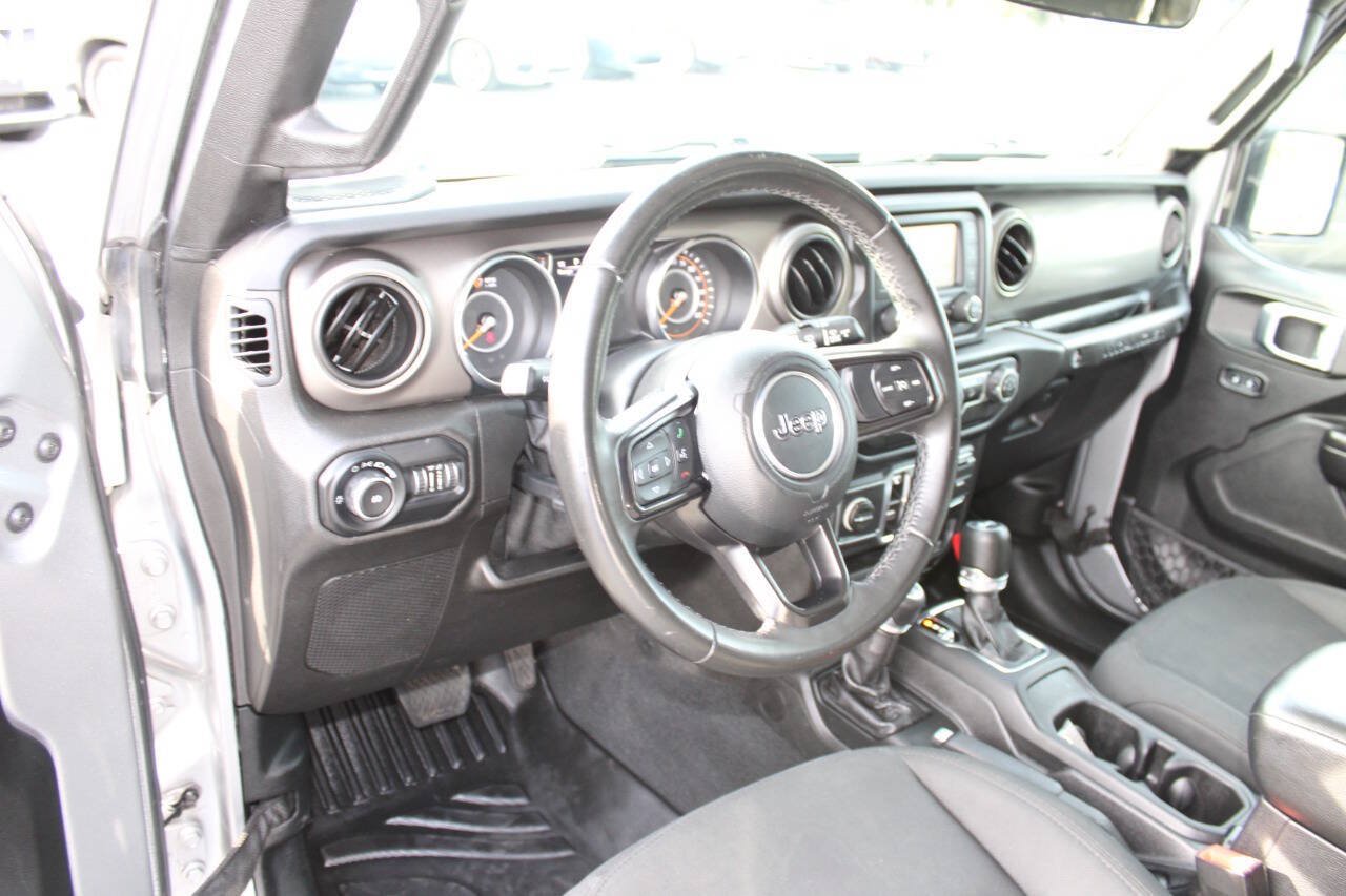 Used 2019 Jeep Wrangler Unlimited Sport S AWD/4WD image 13