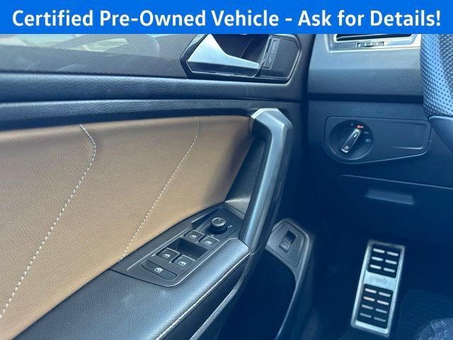 Used 2023 Volkswagen Tiguan SE R-Line AWD/4WD image 18