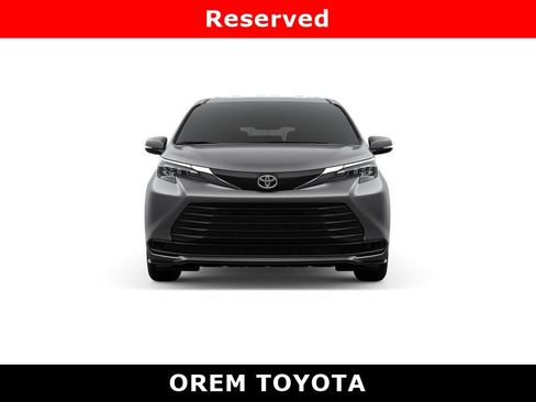New 2026 Toyota Sienna LE image 17