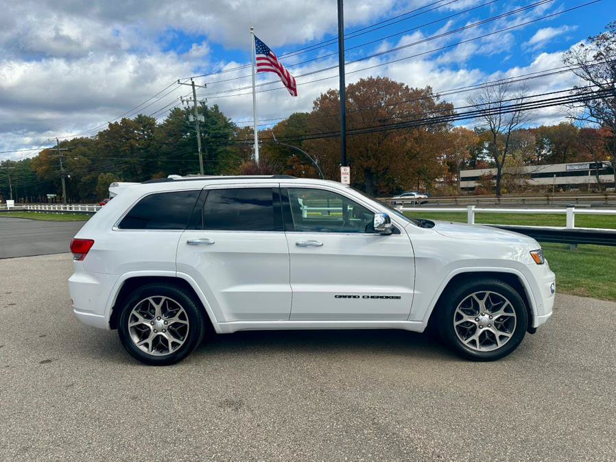 Used 2020 Jeep Grand Cherokee Overland AWD/4WD image 5