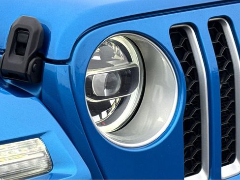 Used 2021 Jeep Wrangler Unlimited Sahara w/ Cold Weather Group image 5