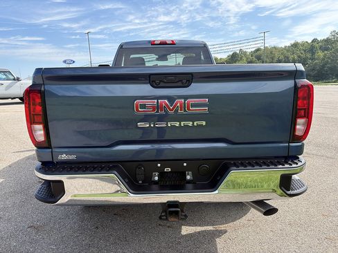 Used 2026 GMC Sierra 2500 Pro AWD/4WD image 4