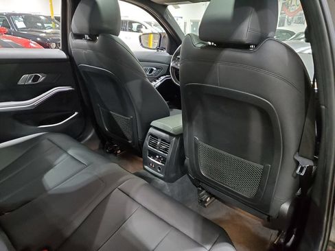 Used 2020 BMW 330i Sedan w/ Convenience Package RWD image 22