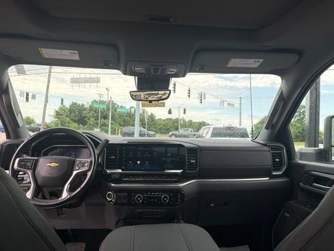 Used 2024 Chevrolet Silverado 2500 LTZ w/ LTZ Convenience Package AWD/4WD image 36