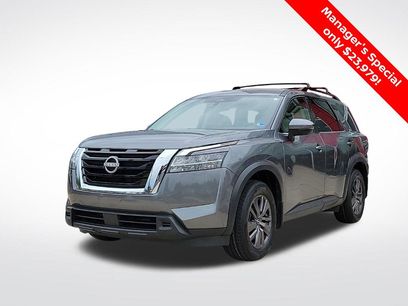 Used 2022 Nissan Pathfinder SV