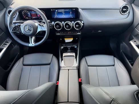 Used 2026 Mercedes-Benz GLA 250 4MATIC image 17