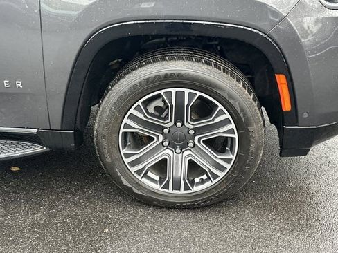 Used 2022 Jeep Wagoneer Series III w/ Convenience Group I image 14