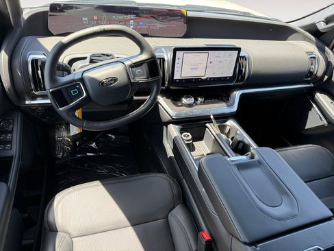 New 2026 Ford Expedition Platinum AWD/4WD image 15