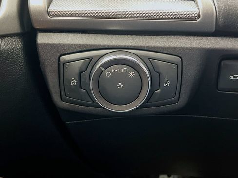 Used 2018 Ford Fusion S FWD image 31