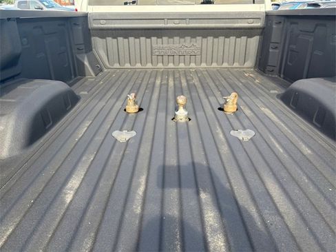 Used 2022 Chevrolet Silverado 3500 High Country image 38