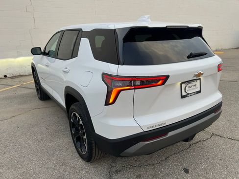New 2026 Chevrolet Equinox LT FWD image 3