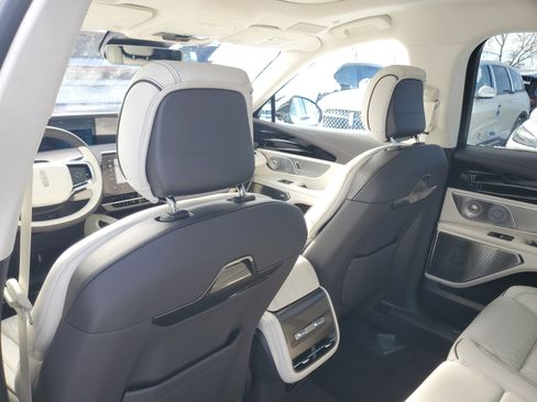 New 2026 Lincoln Nautilus Black Label w/ Jet Appearance Package image 28