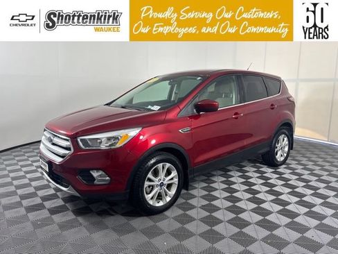 Used 2017 Ford Escape SE AWD/4WD image 1