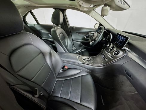 Used 2017 Mercedes-Benz C 300 4MATIC Sedan image 24
