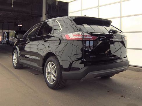 Used 2024 Ford Edge SEL w/ Convenience Package AWD/4WD image 5