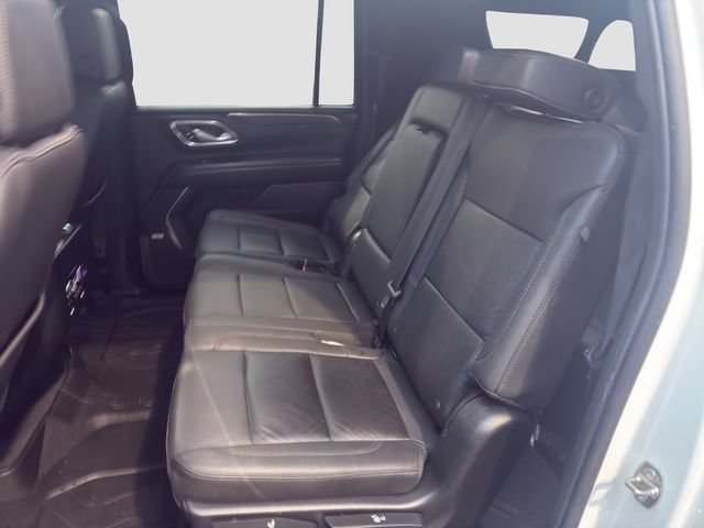 Used 2022 Chevrolet Suburban LT w/ Luxury Package AWD/4WD image 22