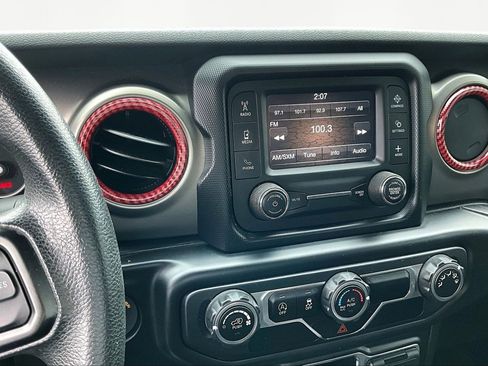 Used 2020 Jeep Wrangler Sport image 10