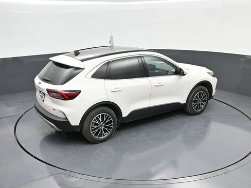 New 2025 Ford Escape SE image 34