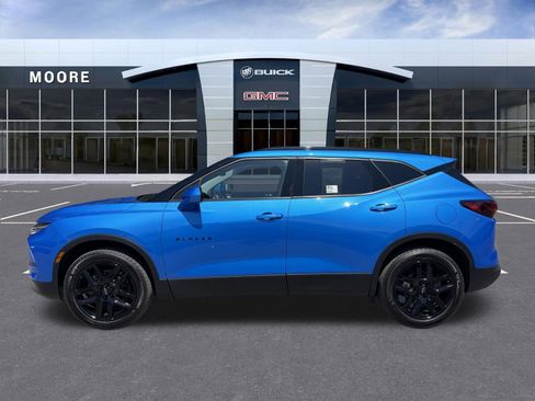 Used 2024 Chevrolet Blazer LT w/ Convenience Package FWD image 8
