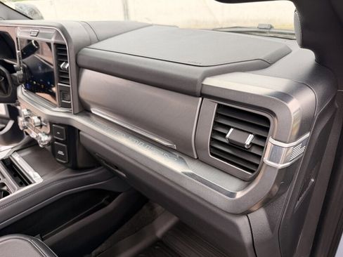 Used 2025 Ford F450 Platinum w/ FX4 Off-Road Package AWD/4WD image 28