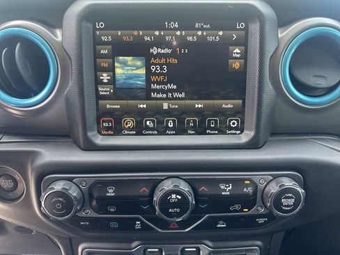Used 2023 Jeep Wrangler Unlimited w/ 8.4" Radio Group AWD/4WD image 29