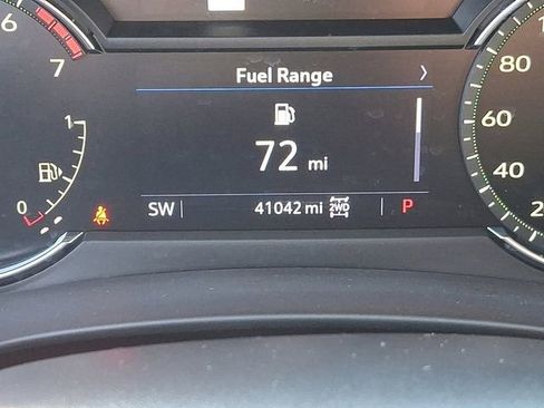 Certified 2022 Cadillac XT4 Luxury w/ Driver Awareness Package image 25