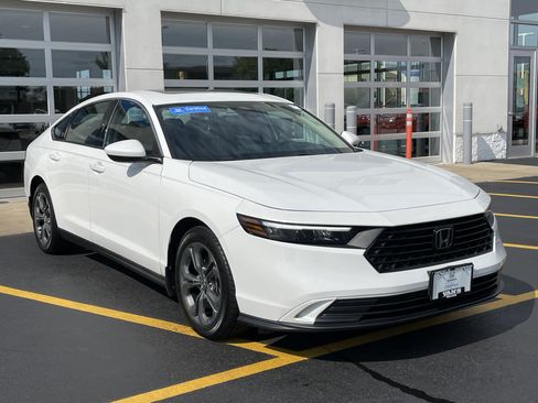 Certified 2023 Honda Accord EX image 1