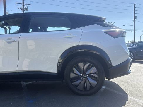 Used 2023 Nissan Ariya AWD image 4