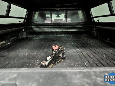 Used 2020 GMC Sierra 2500 AT4 w/ AT4 Premium Package image 8