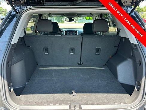 Used 2024 GMC Terrain SLE FWD image 11